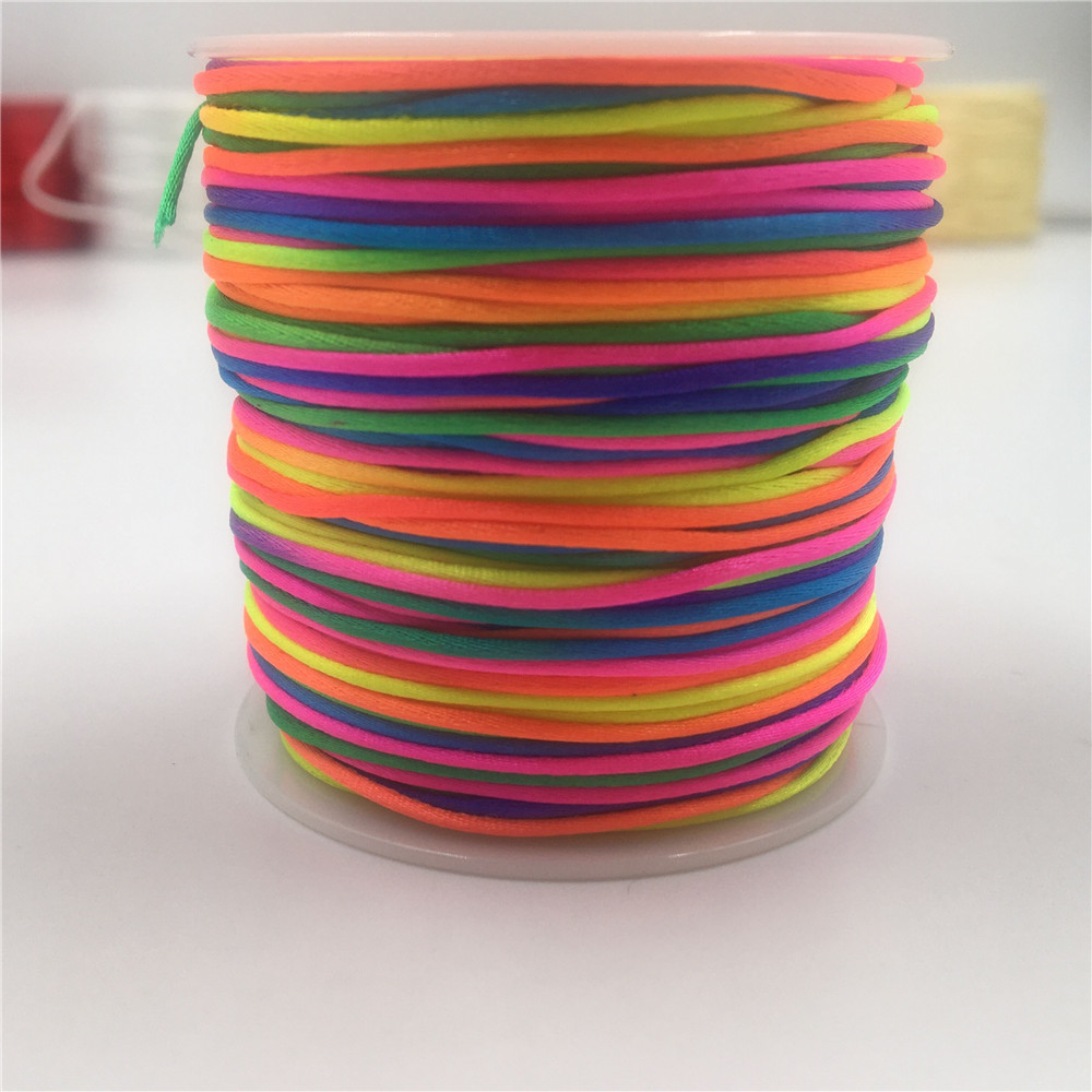 1MM 50meter Regenbogen Macrame – Ribbon Wired Satin Bewertung und Preis