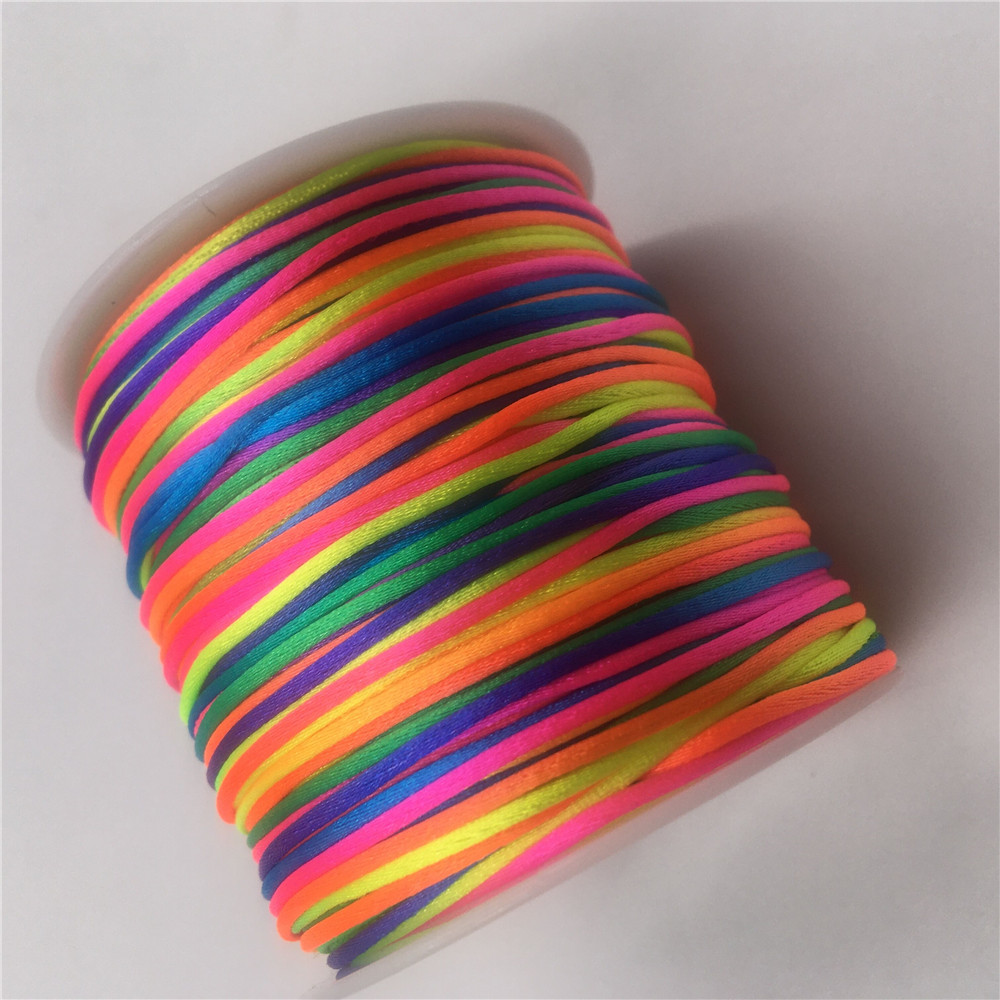 1MM 50meter Regenbogen Macrame – Ribbon Wired Satin Bewertung und Preis