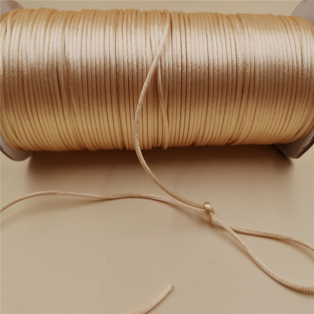 2mm Khaki Satinkordel Makramee – Ribbon Wired Satin Bewertung und Preis
